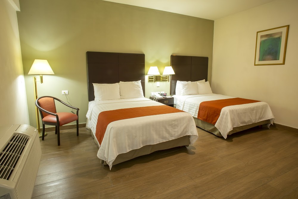 Hotel Plaza Calzada