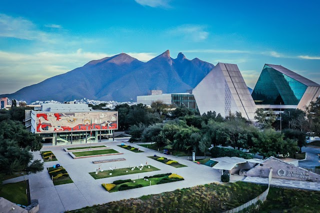 Holiday Inn Express Monterrey Tecnologico by IHG