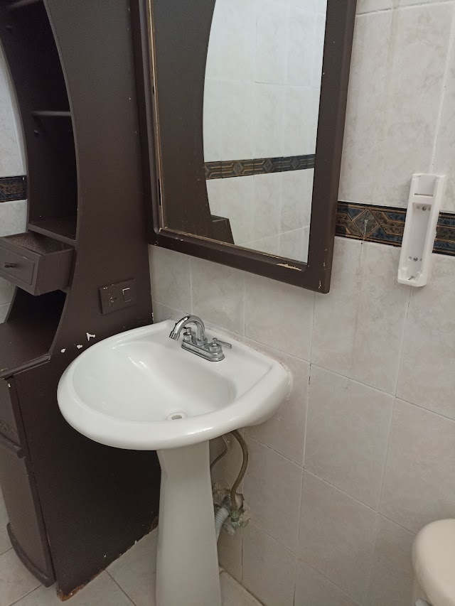 ANTIQUE Guest House Fundidora